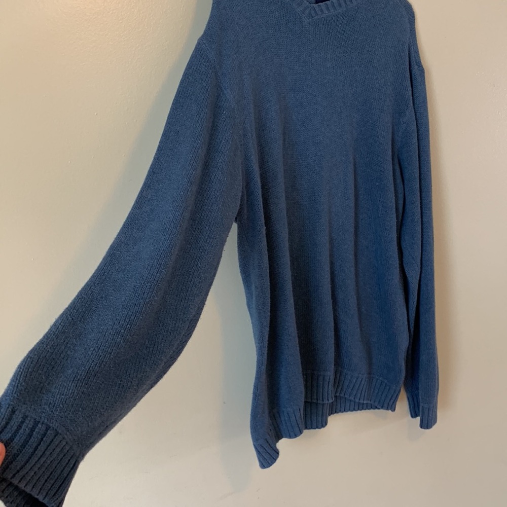 Blue v neck sweater